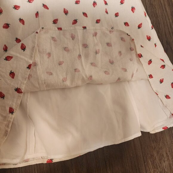 WAYF x Styled by COCO! Jayce Strawberry Print Linen Blend Dress NWT White Med - Picture 6 of 11